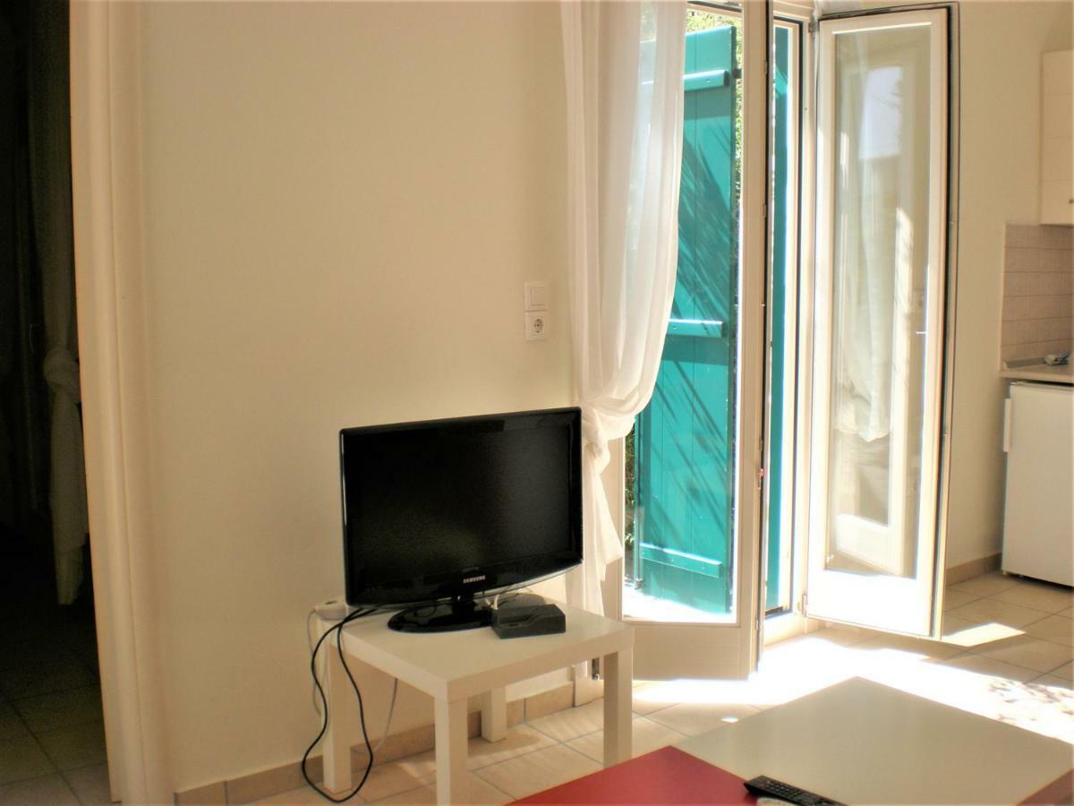 Astyvillas Livadi  Екстериор снимка